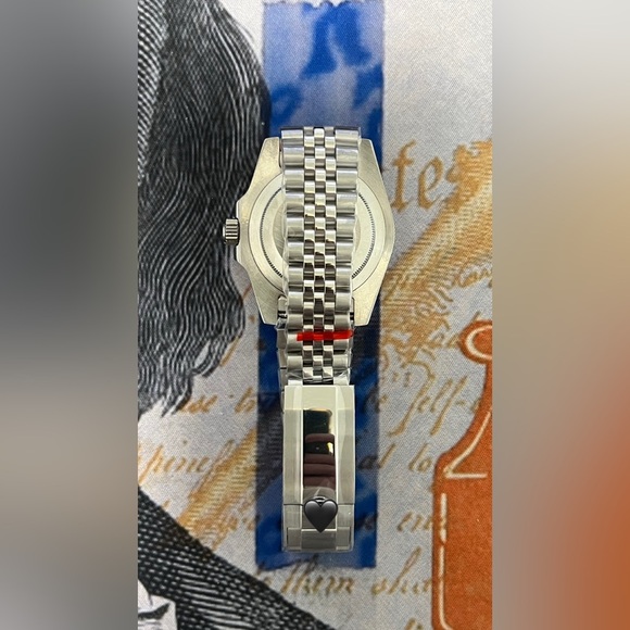 Men’s Luxury GMT Style Automatic Watch Black/Gray “Bruce Wayne” Colorway 41mm - Picture 5 of 5